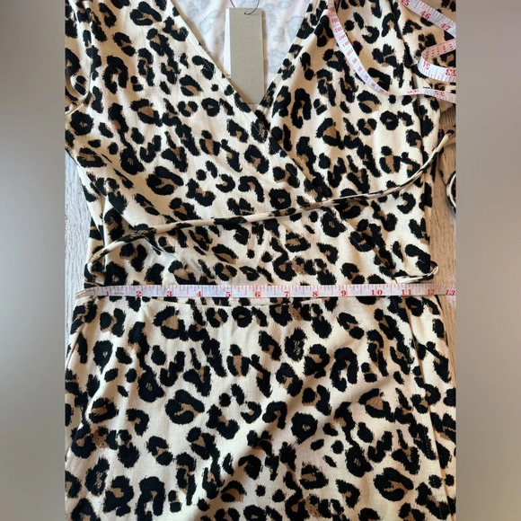 NWT Banana Republic Wrinkle Resistant Animal/Cheetah Print Wrap Dress SP - Picture 10 of 13